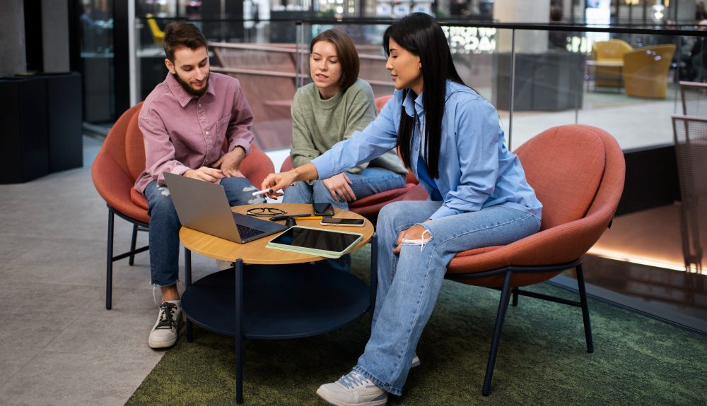 The Benefits of Networking in Co-working Communities