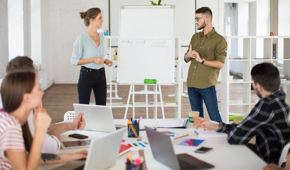 Traditional Offices vs. Co-working Spaces: Which is Best for You?